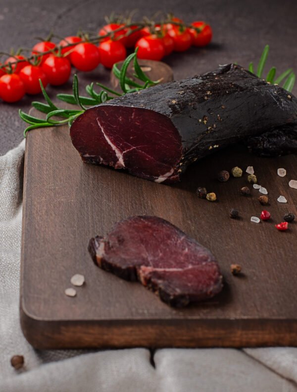 Vytintas jautienos kumpelis "Aštrus" (vnt.~0,100-0,300kg) 90€/kg