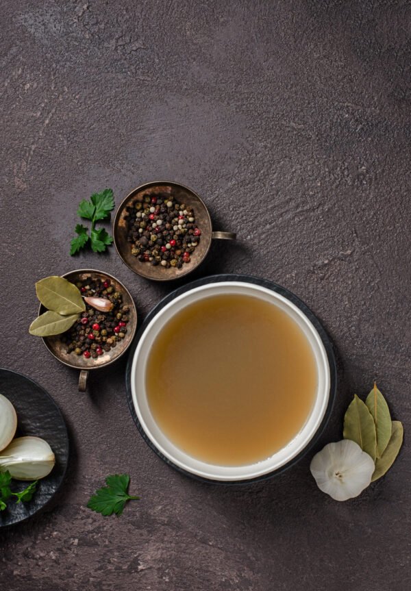 Ilgai virtas jautienos sultinys (vnt. 0,5kg) 15€/kg